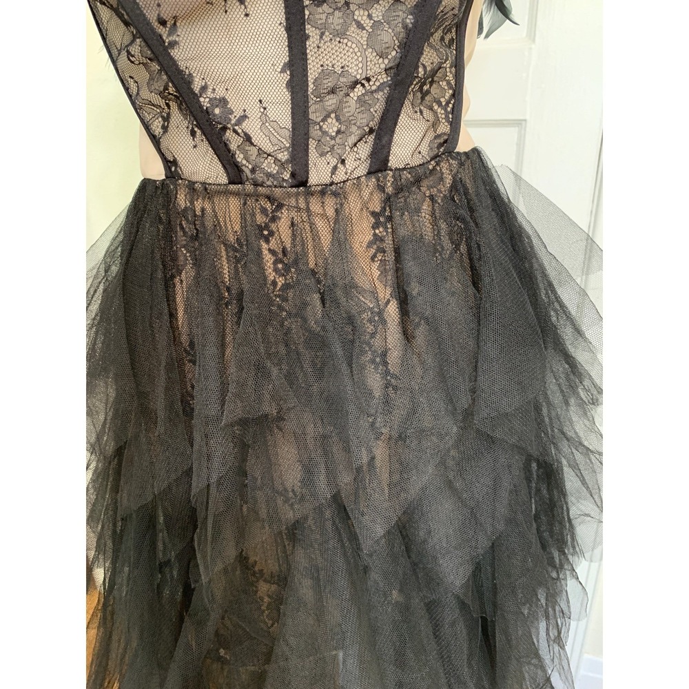 Off-Shoulder Black Lace & Tulle Prom Dress - Picture 11 of 16